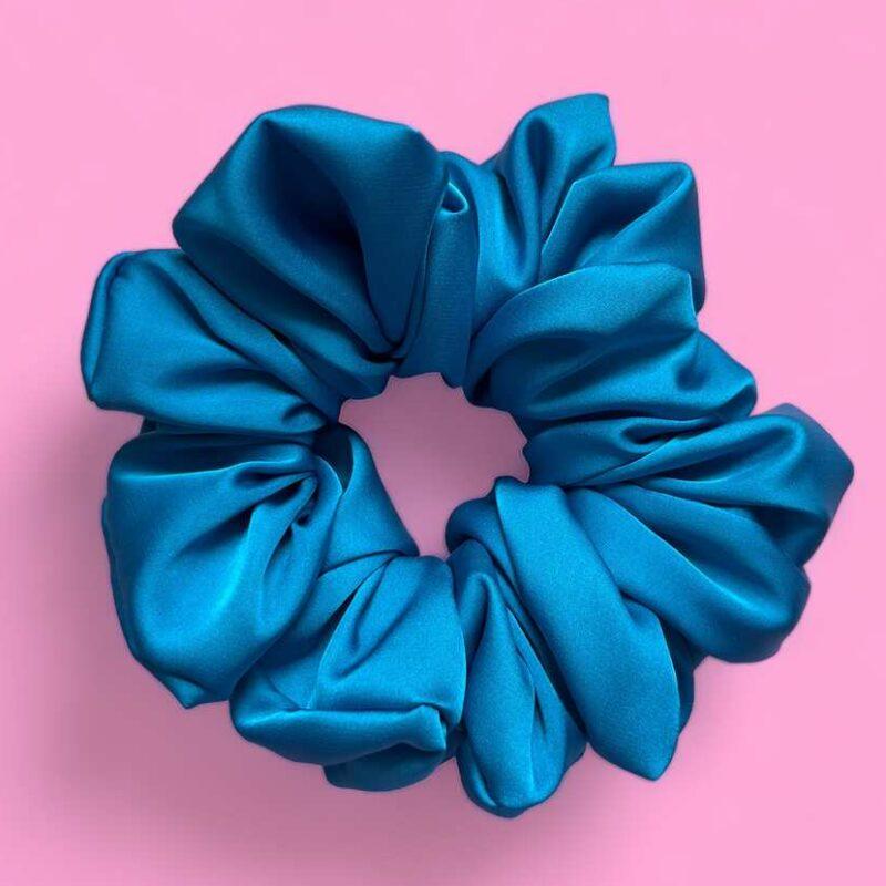 Turkusowa gumka do włosów w różnych rozmiarach